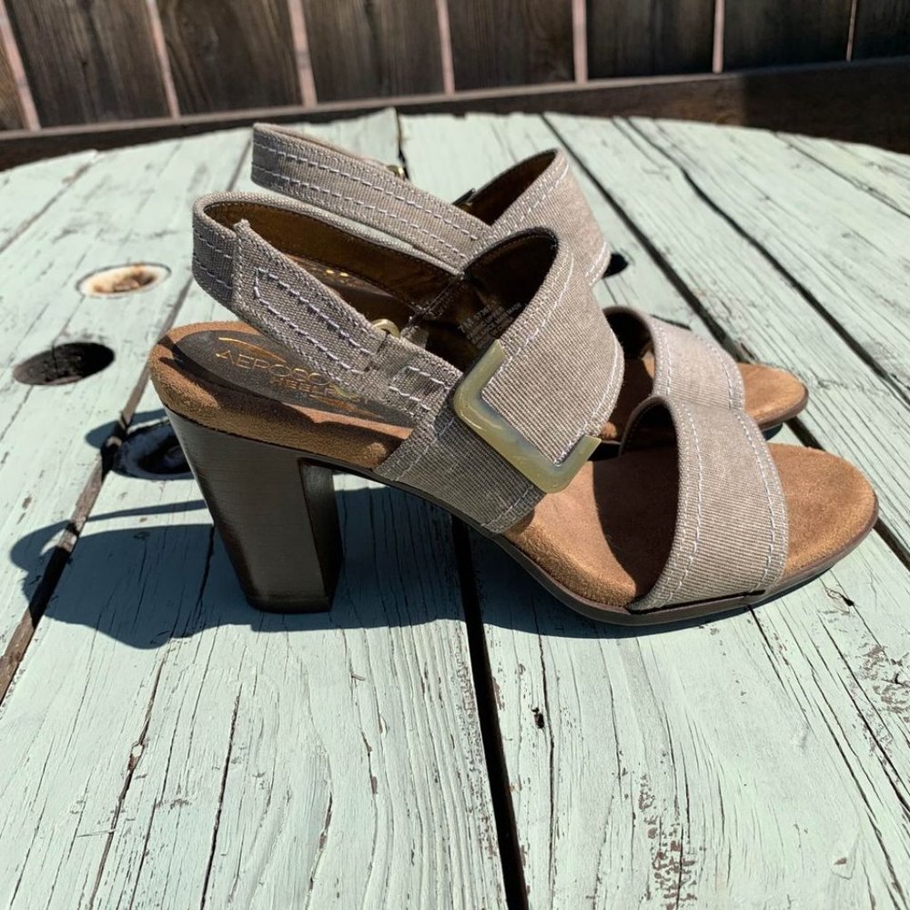 LIQUIDATION SALE! Aerosoles Heelrest Sandals Size 7. SALE!
